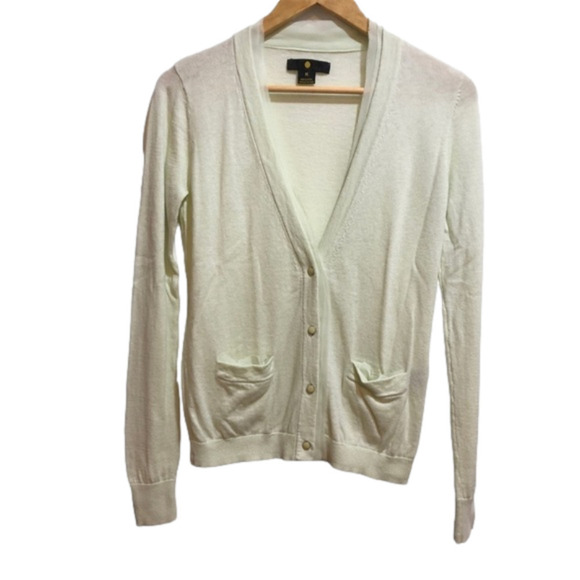 Cotton Cashmere Pastel Green button up cardigan SOFT with front pockets. Medium - Picture 3 of 9